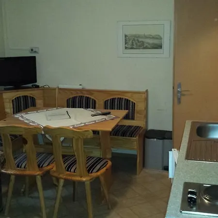 Paul-s Apartment *